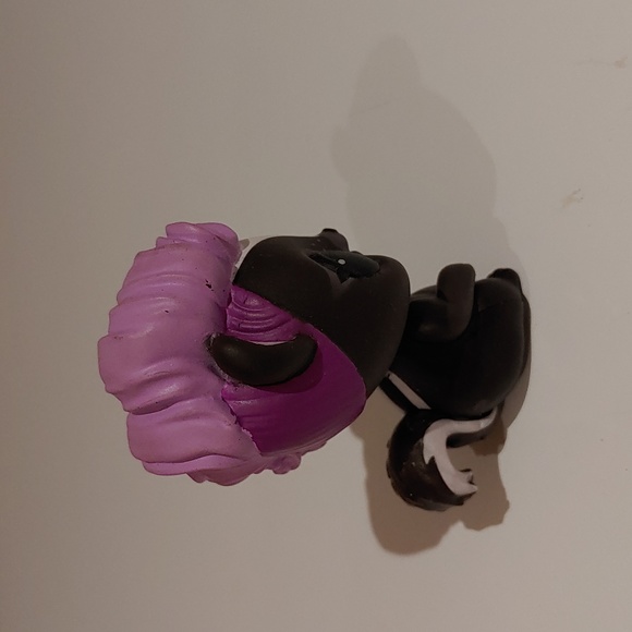 LOL Surprise Pets Eye Spy Series 4 - Miss Skunk - Picture 4 of 4